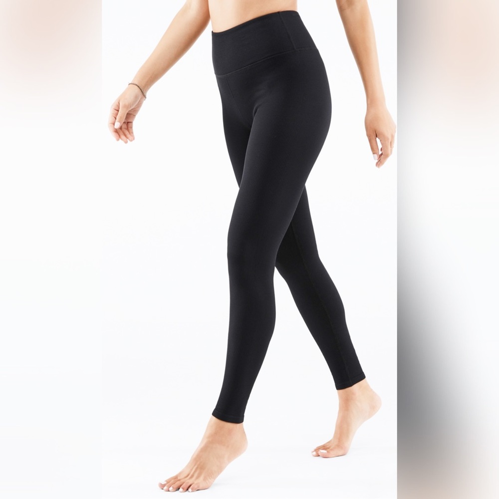 NWT Fabletics - High-Waisted Seamless Rib Legging - S
